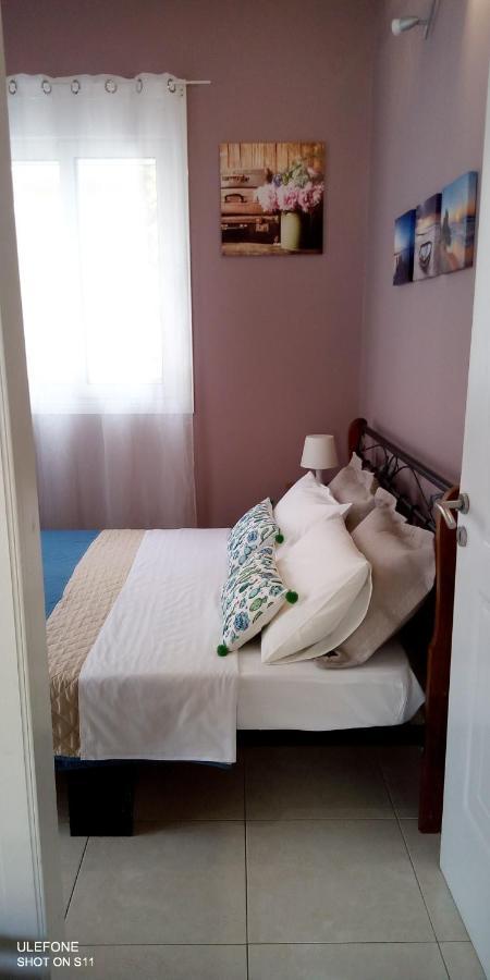 Iris'S Apartment Central With Parking Argostoli  Eksteriør billede